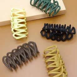 Wall To Wall Paris Jumbo Hair Clip