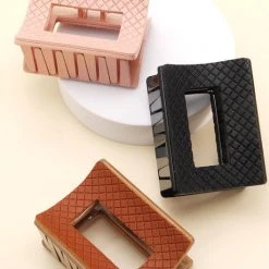 Wall To Wall High Tea Claw Clip