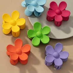 La3accessories Daisy Claw Clip New Arrivals