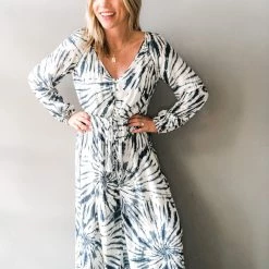 Love Stitch Bayfront Maxi Dress
