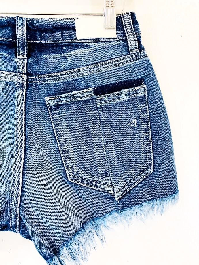 Hidden Mom Short W. Side Stripe Tape 4 Hidden Mom Short W. Side Stripe Tape