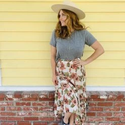 Richer Poorer RicherPoorer Boxy Crop Tee Clothing