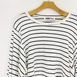 Audrey 3+1 Sunday Crop Long Sleeve Clothing