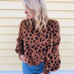 Andthewhy Fuzzy Leopard Sweater Clothing