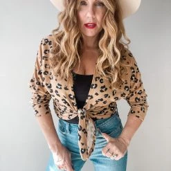 Mable Hold Tight Tie Crop