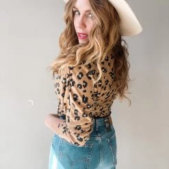 Mable Hold Tight Tie Crop