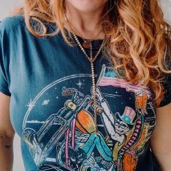 Daydreamer Keep On Rollin Girlfriend Tee Clothing