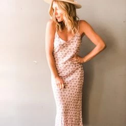 Audrey 3+1 Daphne Floral Midi Dress Clothing