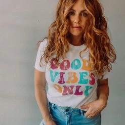 Rambling Rose Good Vibes Only Tee