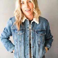 Levi's Ex Boyfriend Sherpa Trucker Jacket