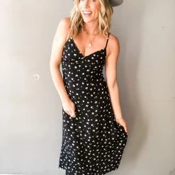 Audrey 3+1 Sweet And Simple Floral Midi Dress