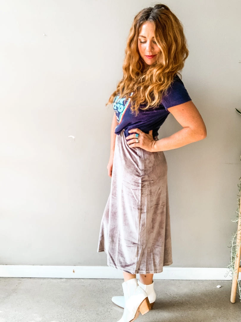 AAAAA Fashion Hey There Velvet Midi Clothing 4 AAAAA Fashion Hey There Velvet Midi Clothing