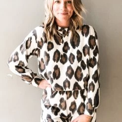 Lush Clothing In A Knit Pullover 6 Lush Clothing In A Knit Pullover