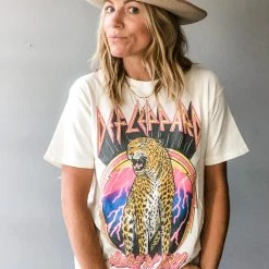 Daydreamer Def Leppard High N Dry Tee