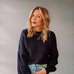 Dress Forum Puff Sleeve Pullover