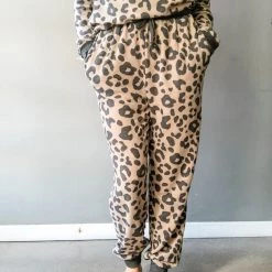 Hem & Thread Leopard Print Jogger Clothing