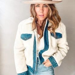 Clothing Levi's Ex Boyfriend Sherpa Pieced Trucker Jacket