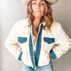 Clothing Levi's Ex Boyfriend Sherpa Pieced Trucker Jacket 12 Clothing Levi's Ex Boyfriend Sherpa Pieced Trucker Jacket