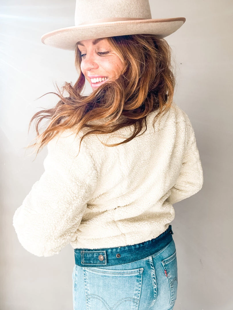 Clothing Levi's Ex Boyfriend Sherpa Pieced Trucker Jacket 8 Clothing Levi's Ex Boyfriend Sherpa Pieced Trucker Jacket