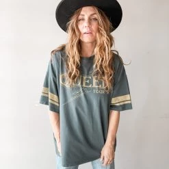 New Arrivals Daydreamer Queen Tour ‘80 Tee