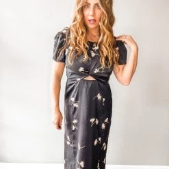 Saltwater Luxe Clothing Peg Short Sleeve Midi Dress