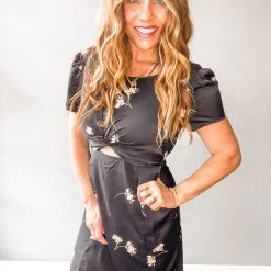 Saltwater Luxe Clothing Peg Short Sleeve Midi Dress