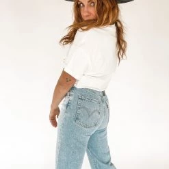 Le Lis Clothing C'est La Vie Crop