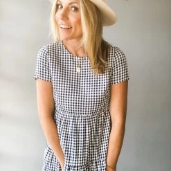 Listicle Going In Gingham Clothing