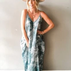 Bucketlist Far Out Maxi Dress