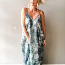 Bucketlist Far Out Maxi Dress