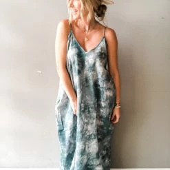 Bucketlist Far Out Maxi Dress