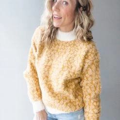 Listicle Clothing Feline Fine Fuzzy Pullover