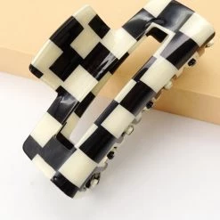 Wall To Wall Checkered Out Claw Clip