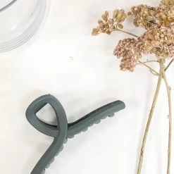 Lucky Planet Winnie Claw Clip