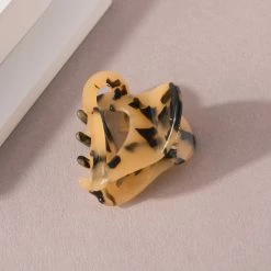 Avenue Zoe Heart Shaped Claw Clip Hair Accessories