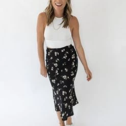 Audrey 3+1 Fall Into Floral Midi Skirt
