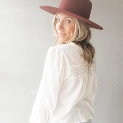 In Loom Come In Clutch Blouse Clothing