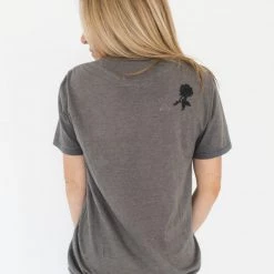 Bricky Clothing Star Studded Queen Vintage Tee