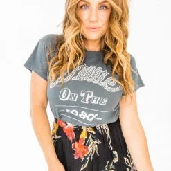 New Arrivals Daydreamer Willie Nelson On The Road Tour Tee