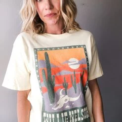 Daydreamer Willie Nelson Austin TX Tee Clothing