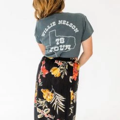 New Arrivals Daydreamer Willie Nelson On The Road Tour Tee