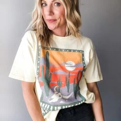 Daydreamer Willie Nelson Austin TX Tee Clothing